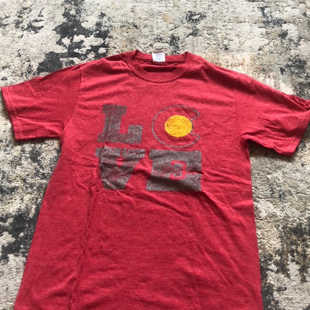 red colorado tee shirt